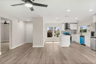 443 Hunter Cir, Kissimmee, FL 34758 - Photo 5