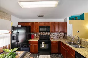 5624 Indialantic Dr, Orlando, FL 32808 - Photo 9