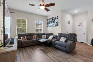 14954 Guava Bay Dr, Winter Garden, FL 34787 - Photo 9