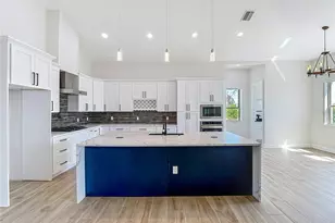 1329 Jumana Loop, Apollo Beach, FL 33572 - Photo 9