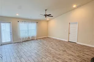 310 Athabasca Pl, Kissimmee, FL 34759 - Photo 11