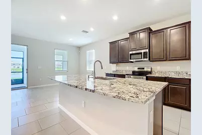 3508 Crescent Peak Way, Plant City, FL 33565 - Photo 7