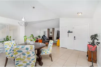 5031 Nassau Circle #8, Orlando, FL 32808 - Photo 11