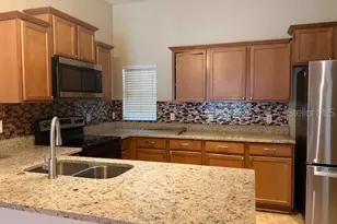 8111 Alamosa Wood Ave, Ruskin, FL 33573 - Photo 7