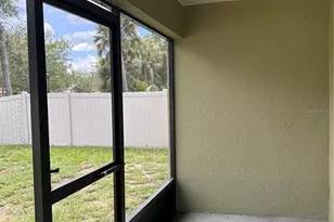 8111 Alamosa Wood Ave, Ruskin, FL 33573 - Photo 29