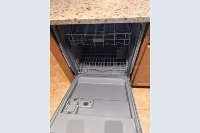 8111 Alamosa Wood Avenue, Ruskin, FL 33573 - Photo 11