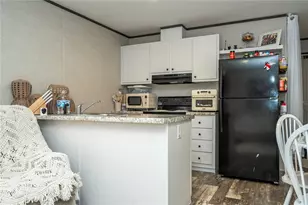 36720 Emeralda Island Rd, Leesburg, FL 34788 - Photo 15