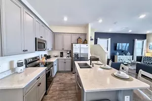 8121 Surf St, Kissimmee, FL 34747 - Photo 9