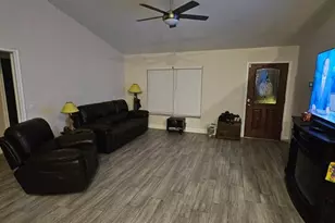 854 Fisher Rd, Ocklawaha, FL 32179 - Photo 3