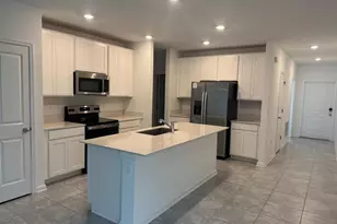 2110 Aquifer Ln, Davenport, FL 33837 - Photo 3