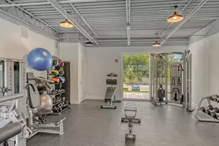 1709 N Tamiami Trl, Sarasota, FL 34234 - Photo 17