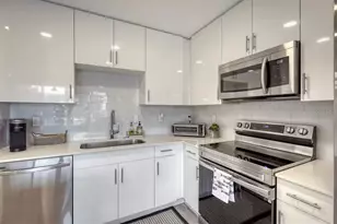 1709 N Tamiami Trl, Sarasota, FL 34234 - Photo 11