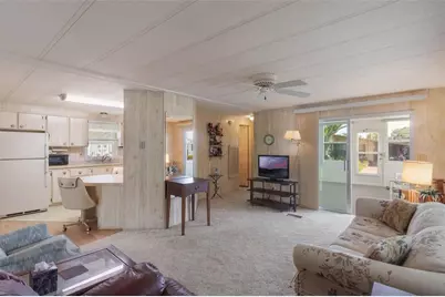 4246 Cedarwood Street, Winter Haven, FL 33880 - Photo 5