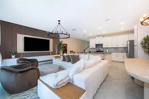 1660 Tropical Palms Cir, Kissimmee, FL 34747 - Photo 5