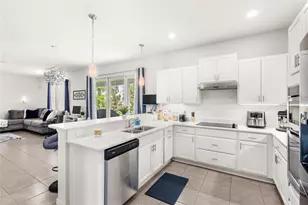 8018 Bowery Dr, Winter Garden, FL 34787 - Photo 5