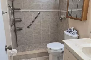 2806 N Powers Dr, Orlando, FL 32818 - Photo 9