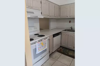 2806 N Powers Drive #8, Orlando, FL 32818 - Photo 5