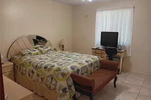 2806 N Powers Dr, Orlando, FL 32818 - Photo 9