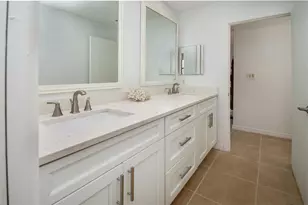 2504 Hibiscus Dr W, Belleair Beach, FL 33786 - Photo 27