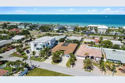 2504 Hibiscus Drive W, Belleair Beach, FL 33786 - Photo 5