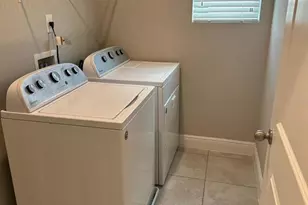 2435 Standing Rock Cir, Oakland, FL 34787 - Photo 21