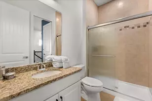 915 Golden Bear Dr, Reunion, FL 34747 - Photo 21