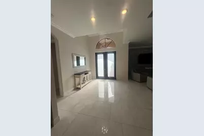 2727 NW 42nd Place, Cape Coral, FL 33993 - Photo 7