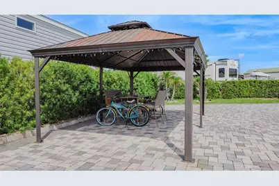 2411 Palm St, Clermont, FL 34714 - Photo 3