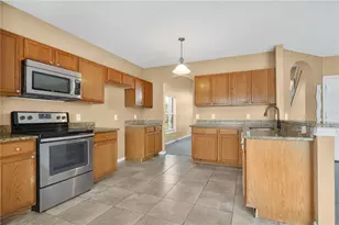 681 Eagle Pointe S, Kissimmee, FL 34746 - Photo 9