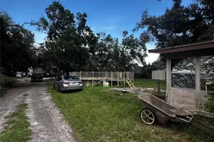 10004 Vaughn St, Gibsonton, FL 33534 - Photo 13