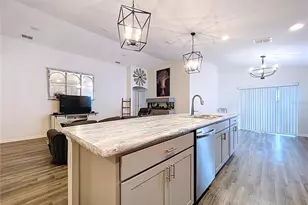 517 Scenic Blf Blvd, Lake Wales, FL 33853 - Photo 11