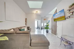 1028 Universal Rest Pl, Kissimmee, FL 34744 - Photo 9