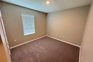 2323 Silverview Dr, Lakeland, FL 33811 - Photo 7