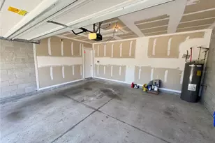 2323 Silverview Dr, Lakeland, FL 33811 - Photo 17