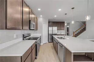 2211 Elegant Manor Cir, Edgewater, FL 32141 - Photo 5