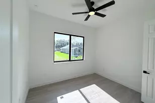 275 Lecturn St, Port Charlotte, FL 33954 - Photo 17