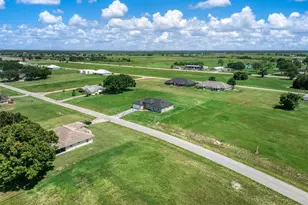 8732 Hampshire Dr, Sebring, FL 33876 - Photo 59