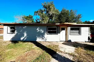 921 S Salisbury Ave, Deland, FL 32720 - Photo 1