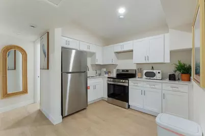 637 S Orlando Avenue, Cocoa Beach, FL 32931 - Photo 9