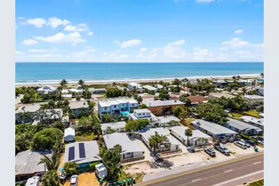 637 S Orlando Avenue, Cocoa Beach, FL 32931 - Photo 3