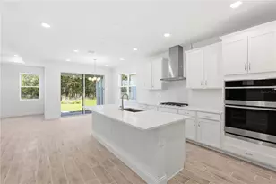 2357 Wise River Ln, Zephyrhills, FL 33539 - Photo 3