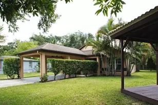 711 Burch Ave, Winter Garden, FL 34787 - Photo 1
