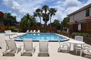 1621 Sandy Point Square, Orlando, FL 32807 - Photo 3