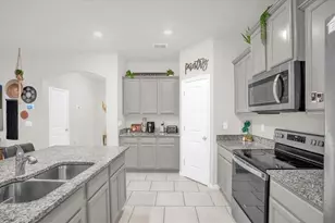 6775 Sarus Crane Pt, Harmony, FL 34773 - Photo 5