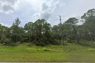 453 Biscayne Dr, Port Charlotte, FL 33953 - Photo 1