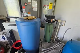 6221 NE 57th Pl, Silver Springs, FL 34488 - Photo 9