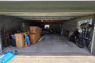 6221 NE 57th Pl, Silver Springs, FL 34488 - Photo 9