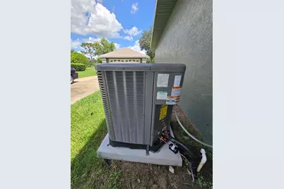 6221 NE 57th Place, Silver Springs, FL 34488 - Photo 11