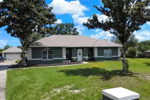 6221 NE 57th Pl, Silver Springs, FL 34488 - Photo 1