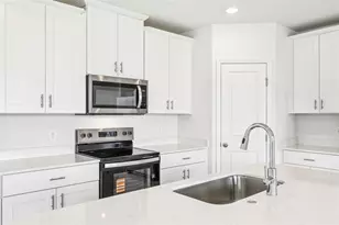 5529 Clove Row, Haines City, FL 33844 - Photo 9